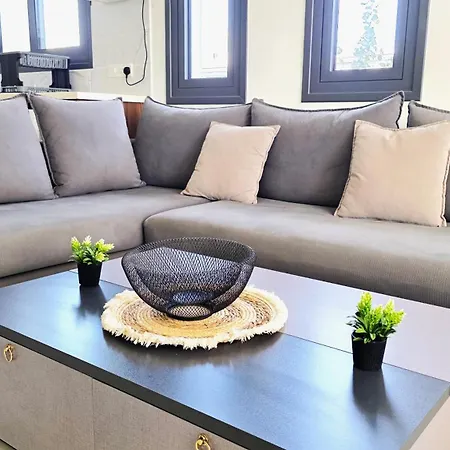 Pool View Paradise - Stylish 1br Retreat Appartement *